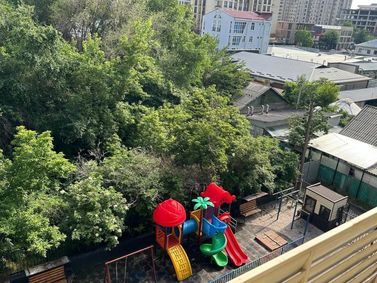 Apartments "Harmony" On Sydykova St 156А Biskek Kültér fotó