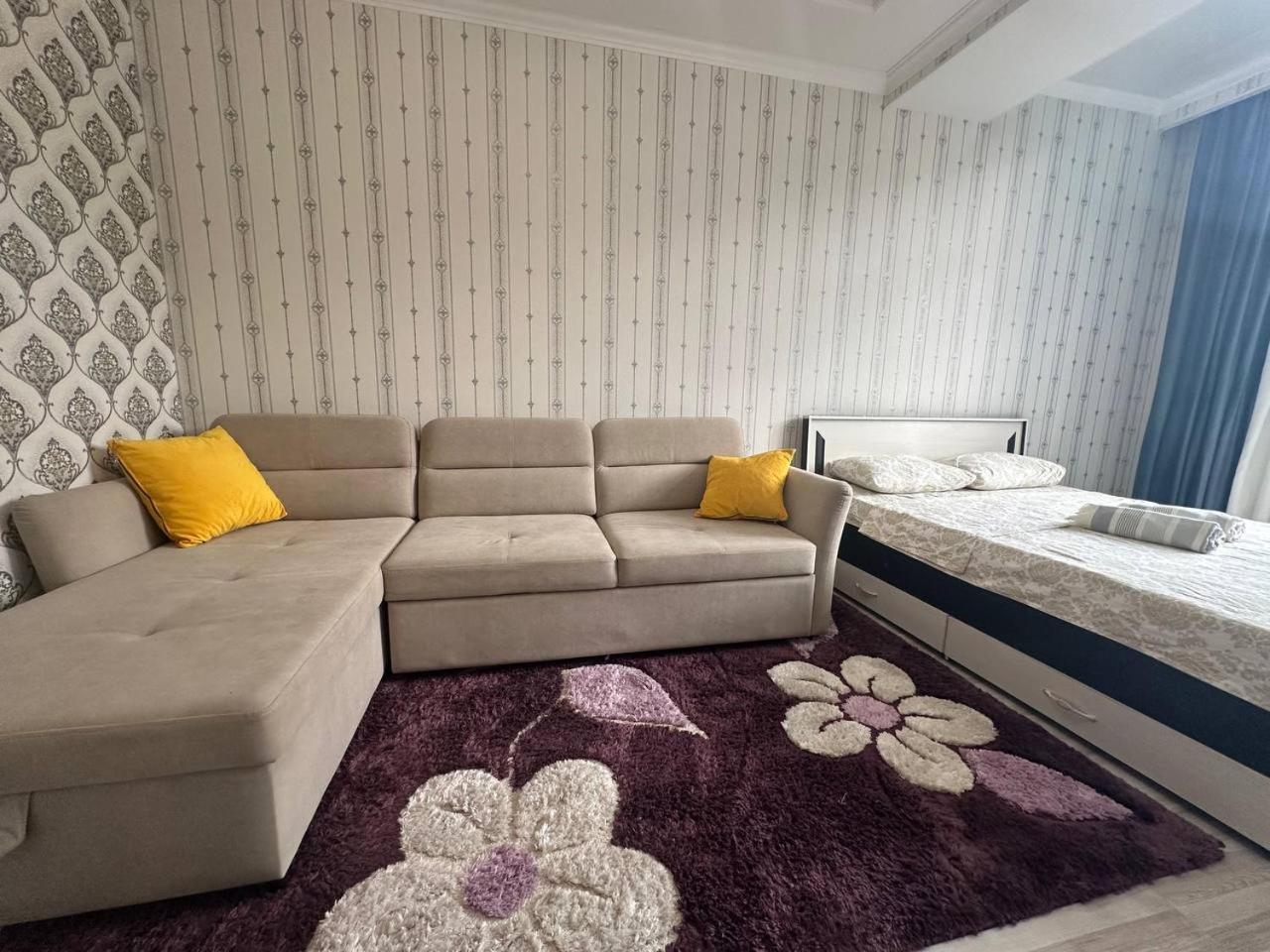 Apartments "Harmony" On Sydykova St 156А Biskek Kültér fotó
